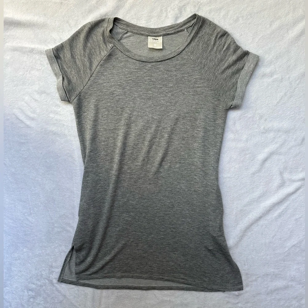 Tresics Beach Short Sleeve Cover Up in Gray - Size Small
